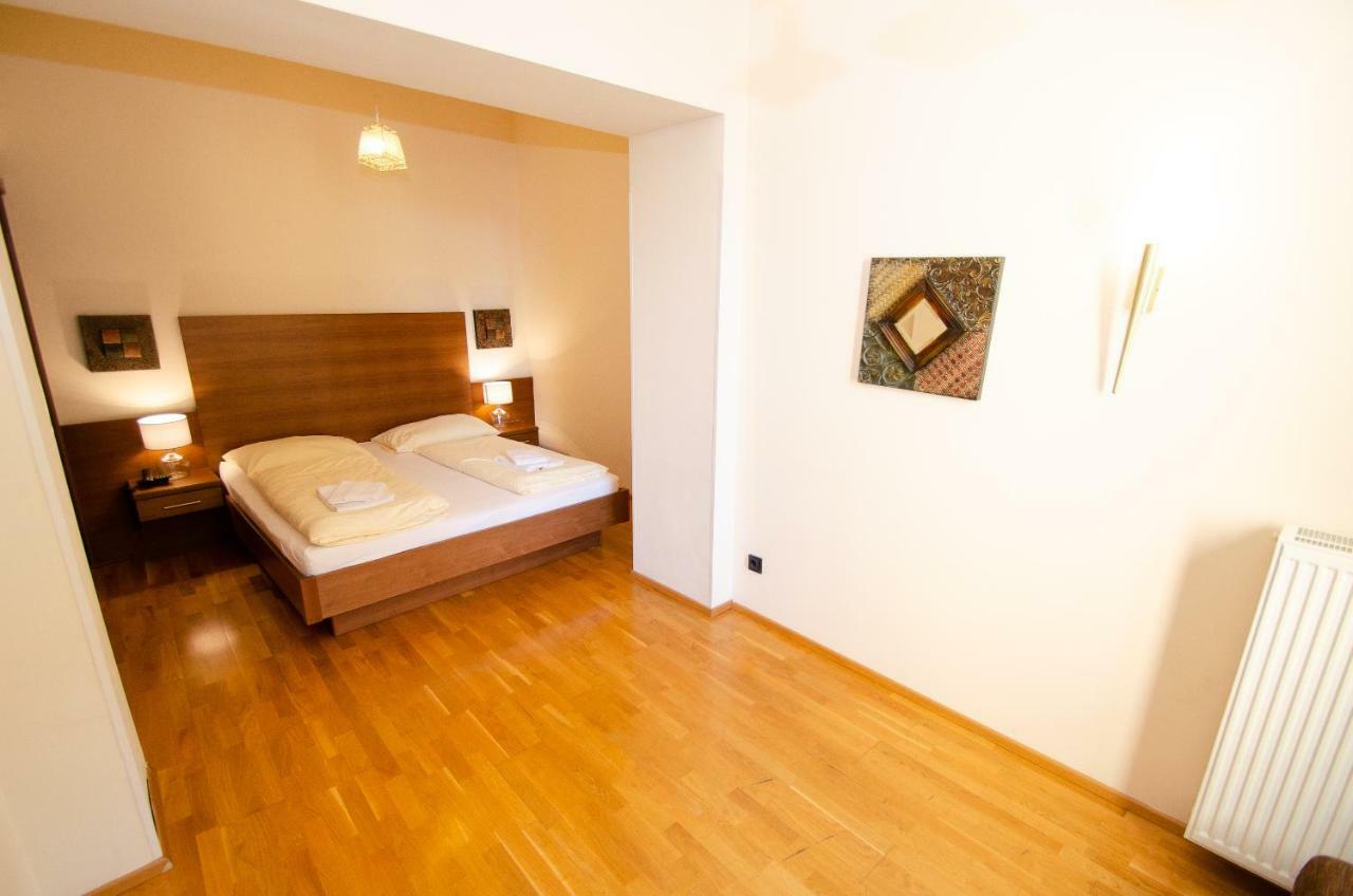 צל-אם-זי Post Residence Apartments By All In One Apartments מראה חיצוני תמונה